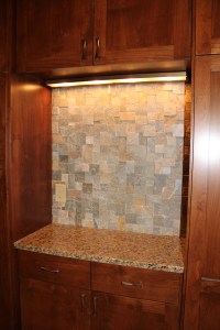 Backsplash in hall serving bar